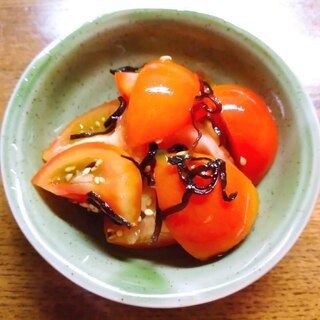 トマトと塩昆布の中華和え